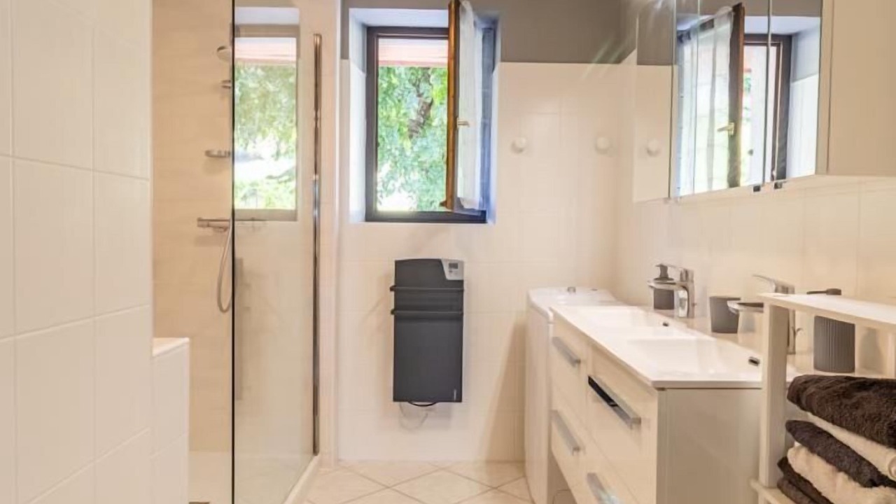 Photo of Bathroom in Chindrieux