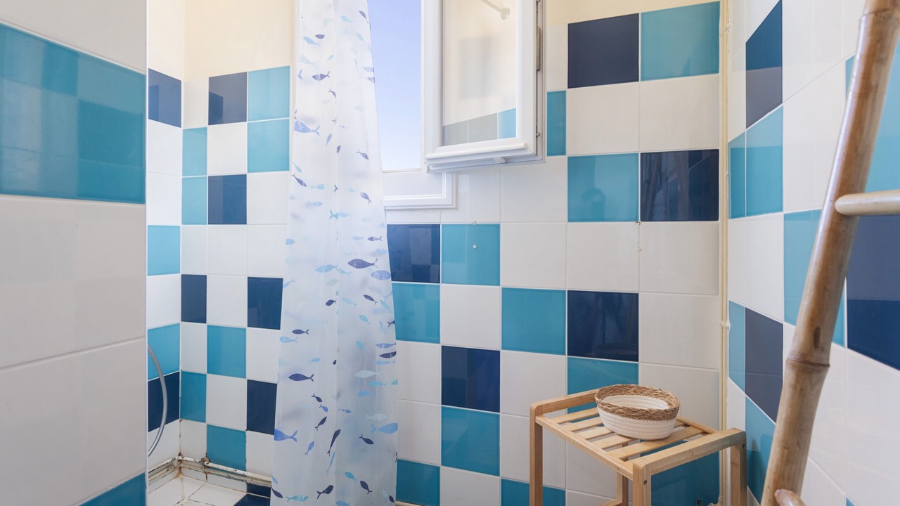 Photo of Bathroom in Banyuls-dels-Aspres