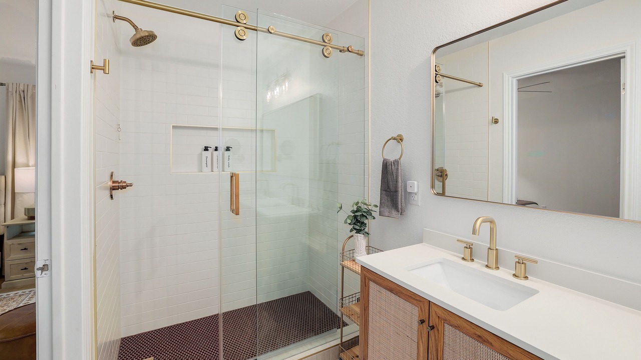 Photo of Bathroom in Bratton Park