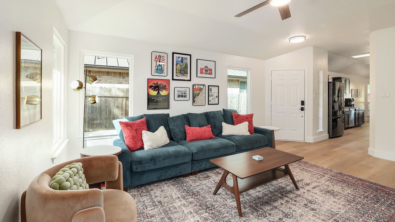 Photo of Livingroom in Bratton Park
