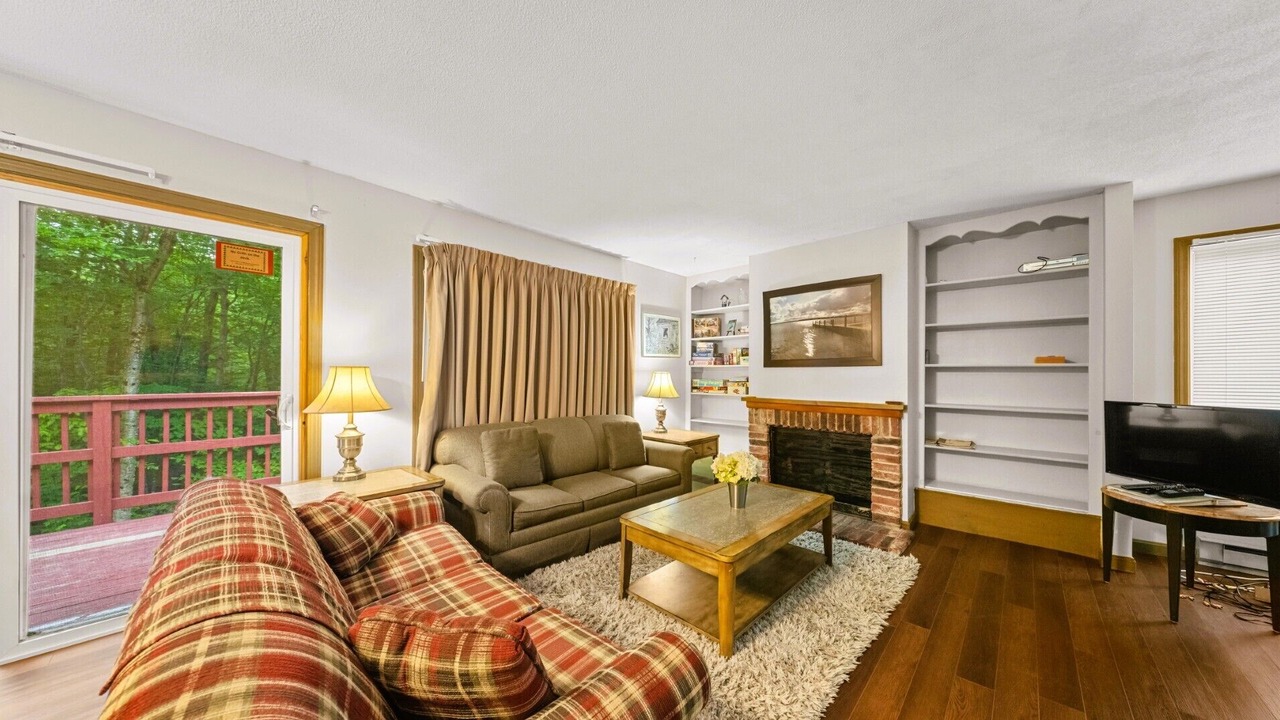 Photo of Livingroom in Stoneham