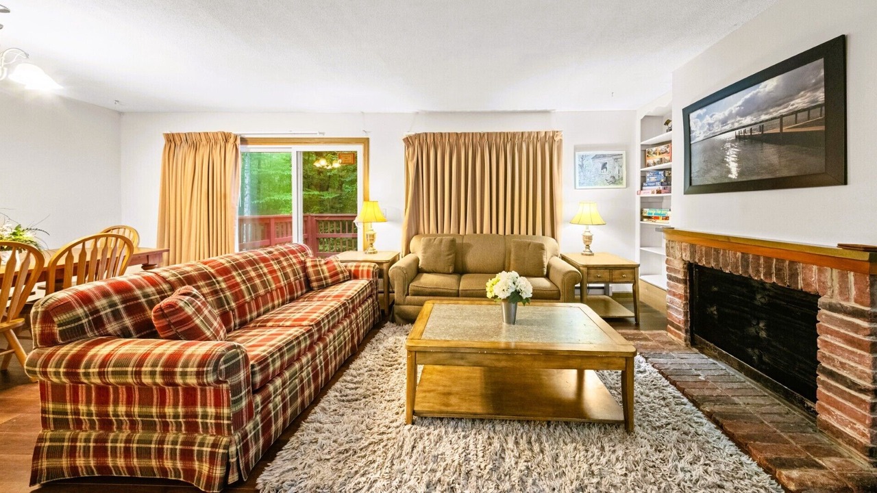 Photo of Livingroom in Stoneham