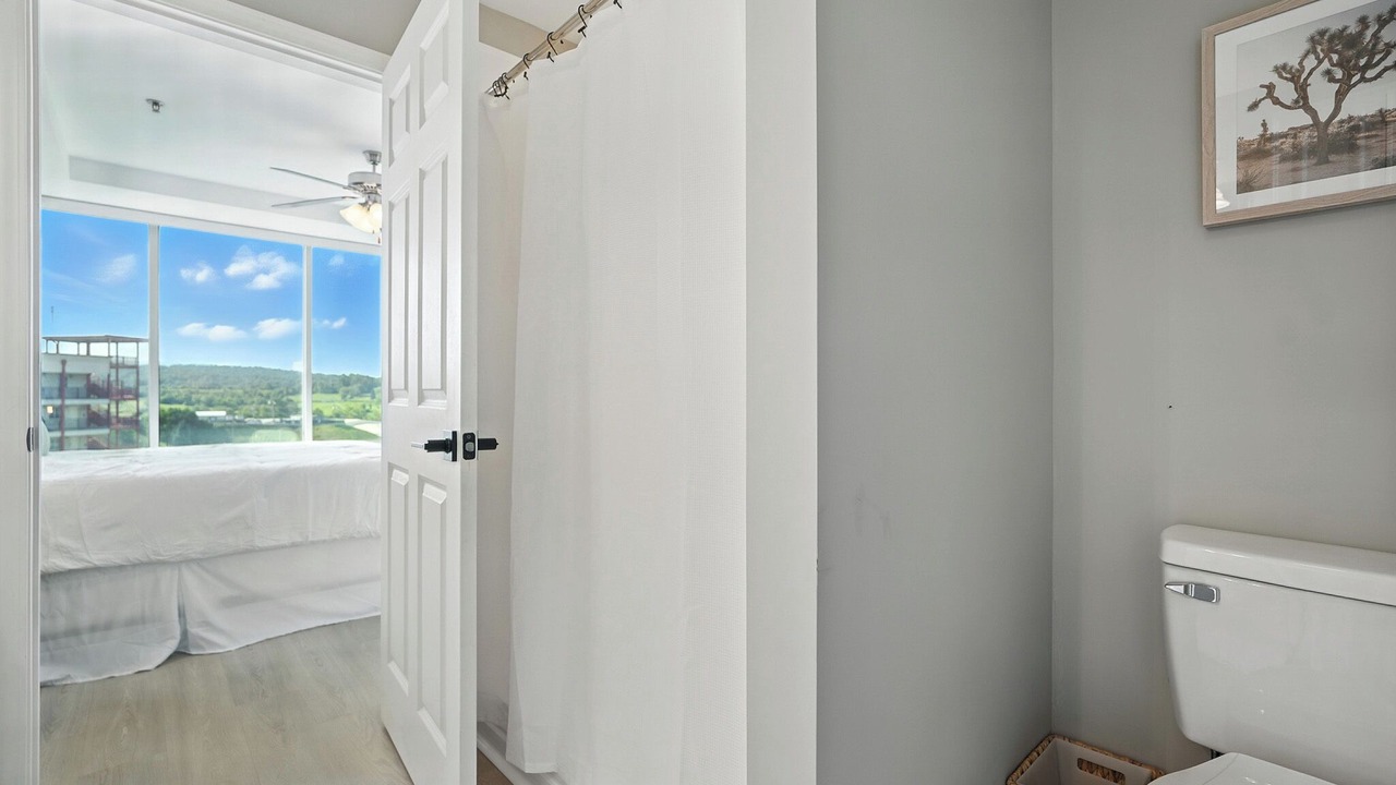 Photo of Bathroom in Bluff City