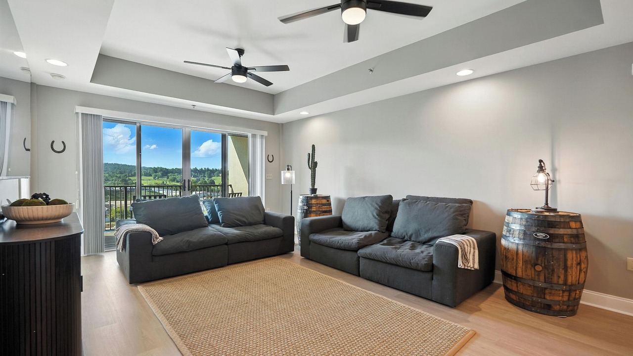 Photo of Livingroom in Bluff City