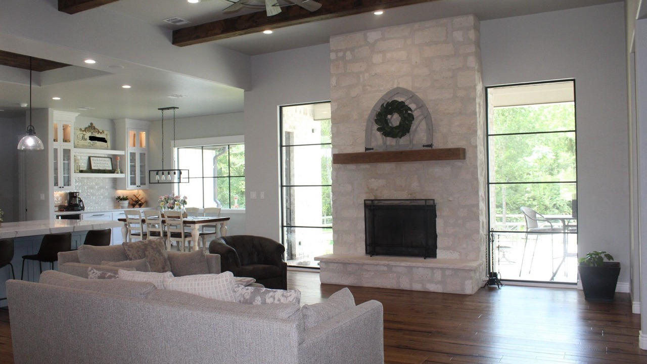 Photo of Livingroom in Bryan