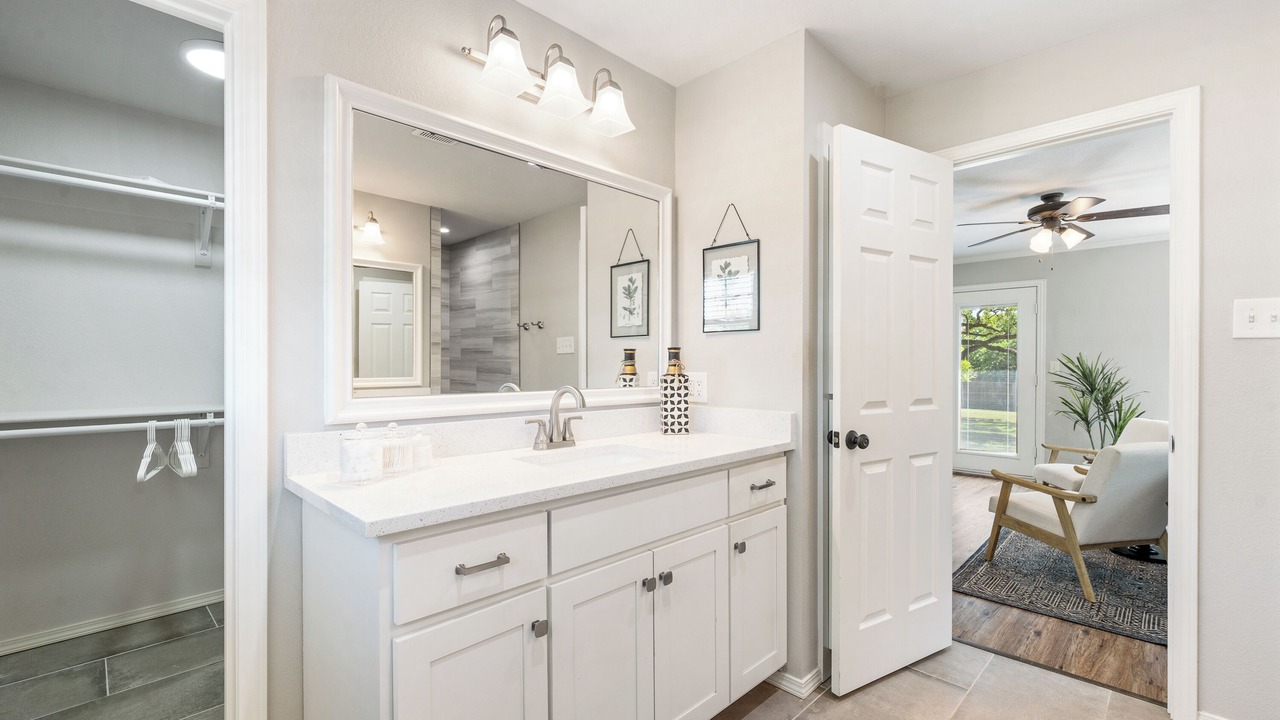 Photo of Bathroom in Argyle