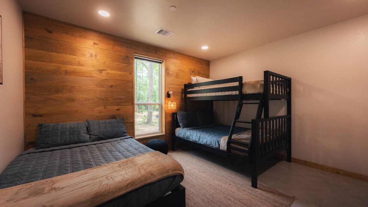 Photo of Bedroom in Conroe