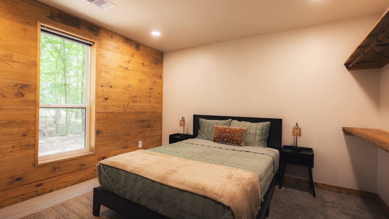 Photo of Bedroom in Conroe