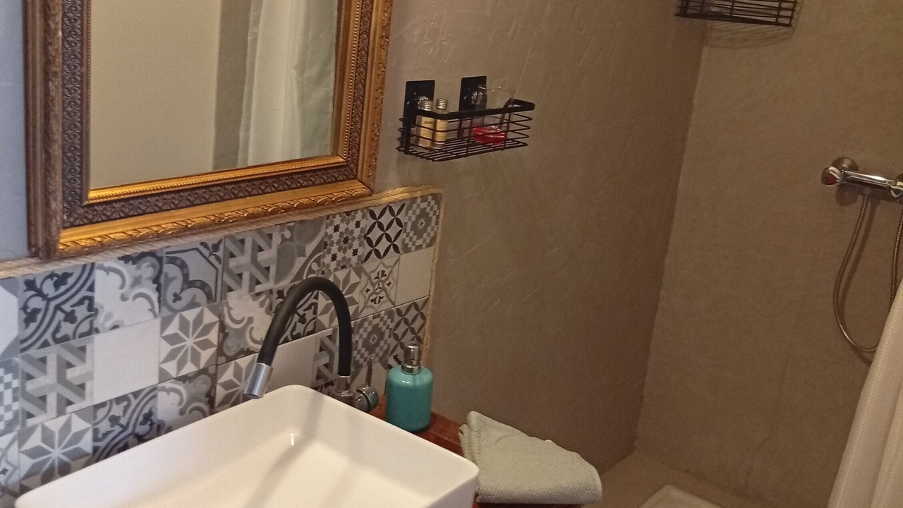 Photo of Bathroom in Saint-Martin-sous-Vigouroux