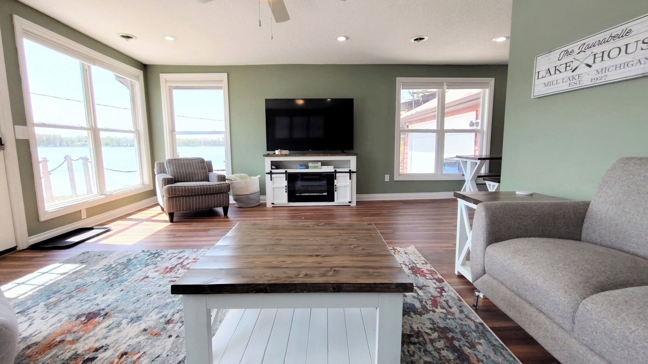 Photo of Livingroom in Battle Creek