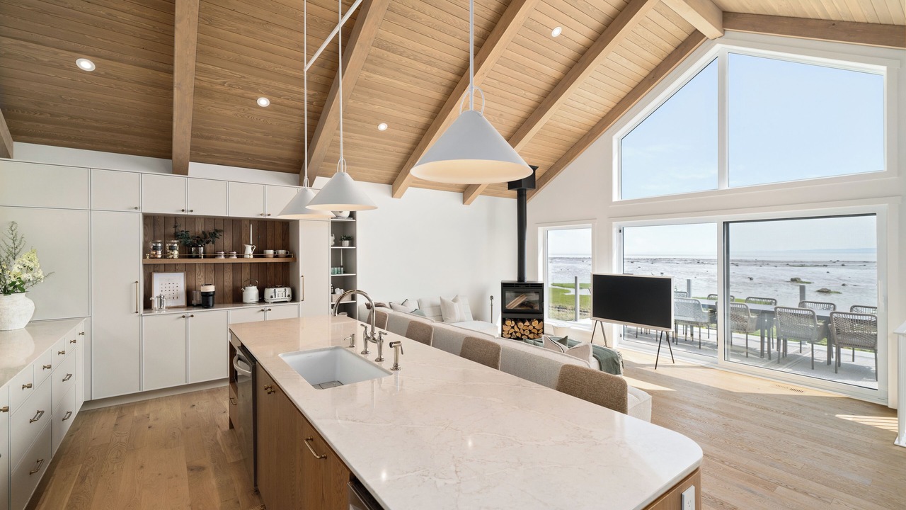 Photo of Kitchen in Petite-Riviere-Saint-Francois
