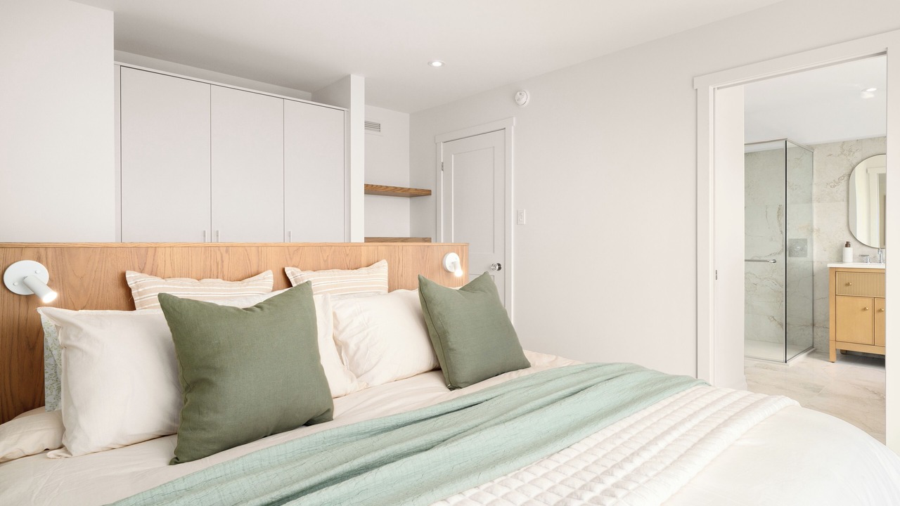 Photo of Bedroom in Petite-Riviere-Saint-Francois