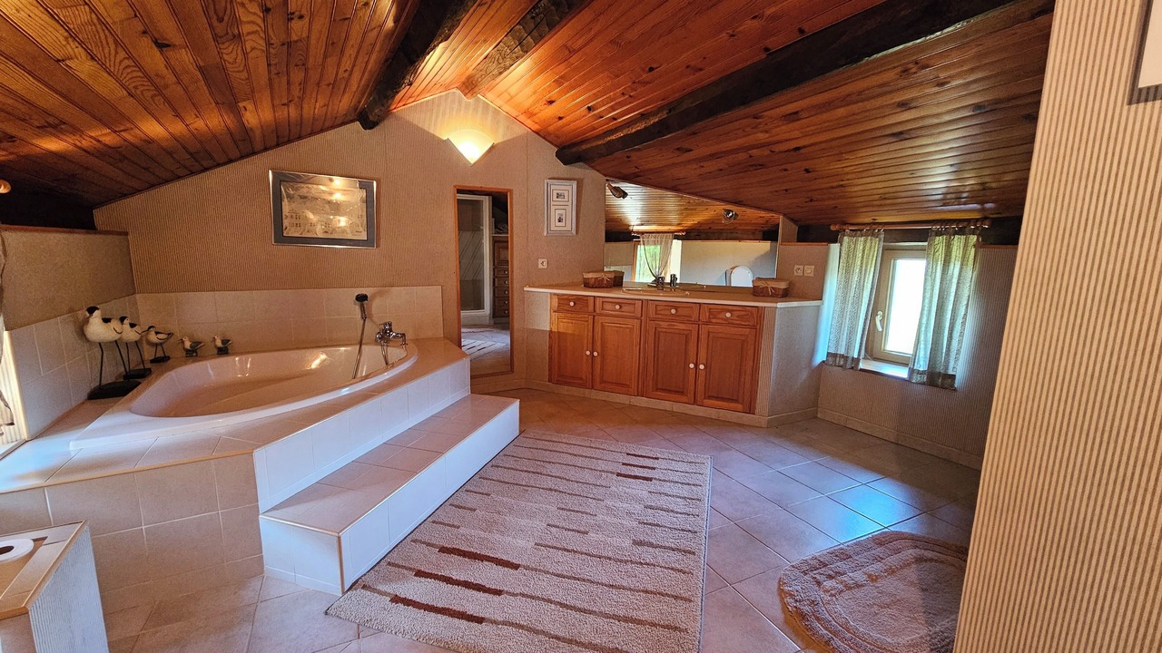 Photo of Bathroom in Saint-Hilaire-de-Lavit