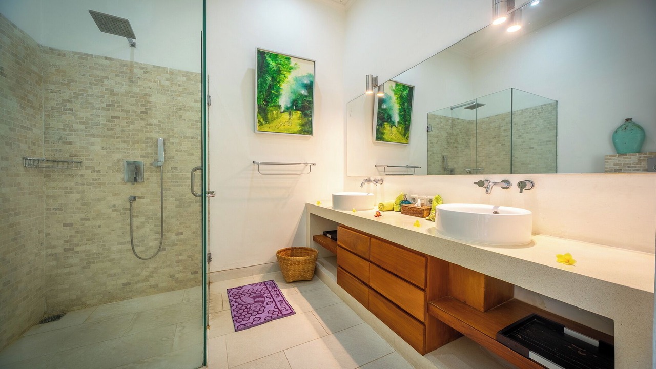 Photo of Bathroom in Dencarik