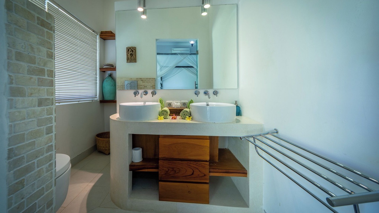 Photo of Bathroom in Dencarik