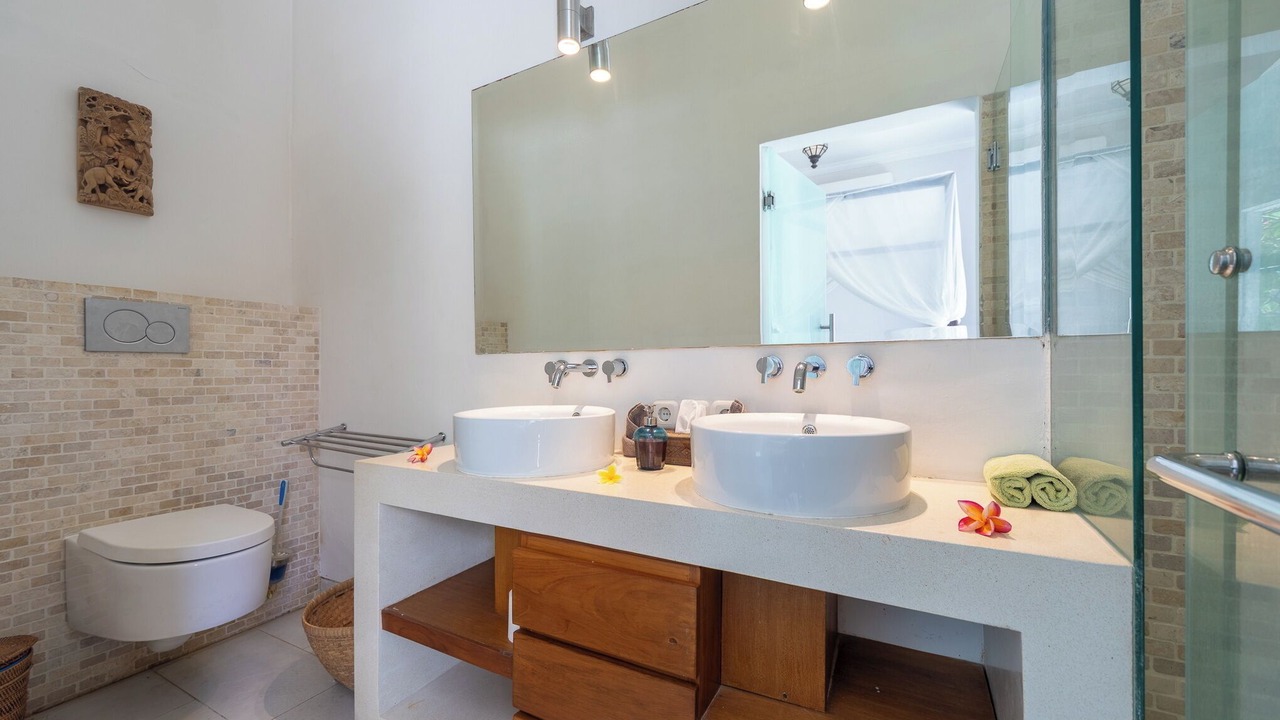 Photo of Bathroom in Dencarik