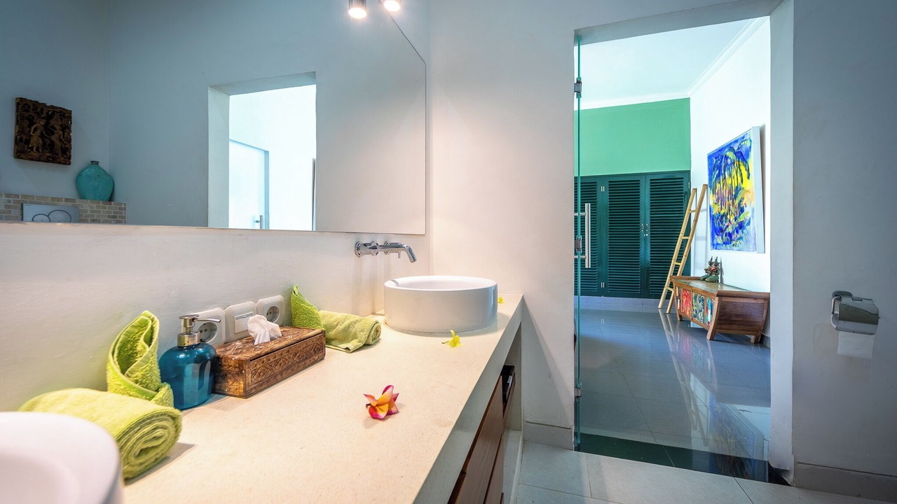 Photo of Bathroom in Dencarik