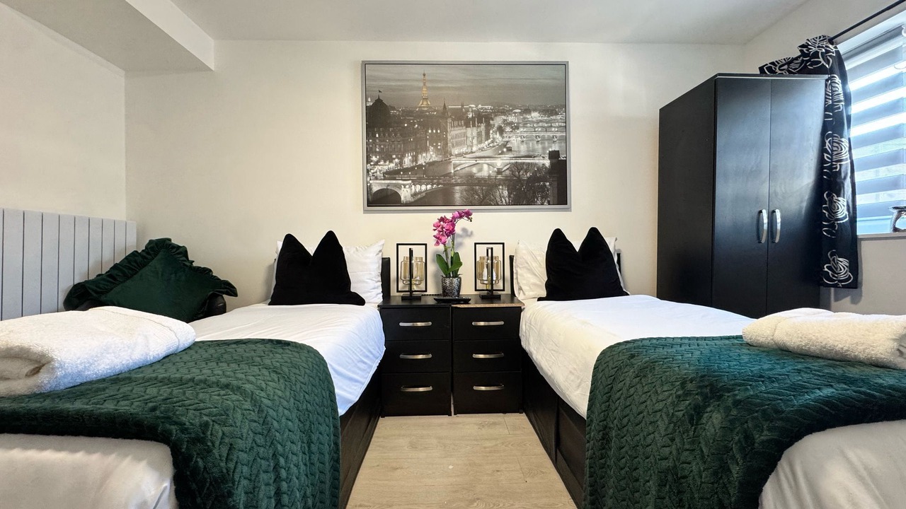 Photo of Others in Lower Edmonton