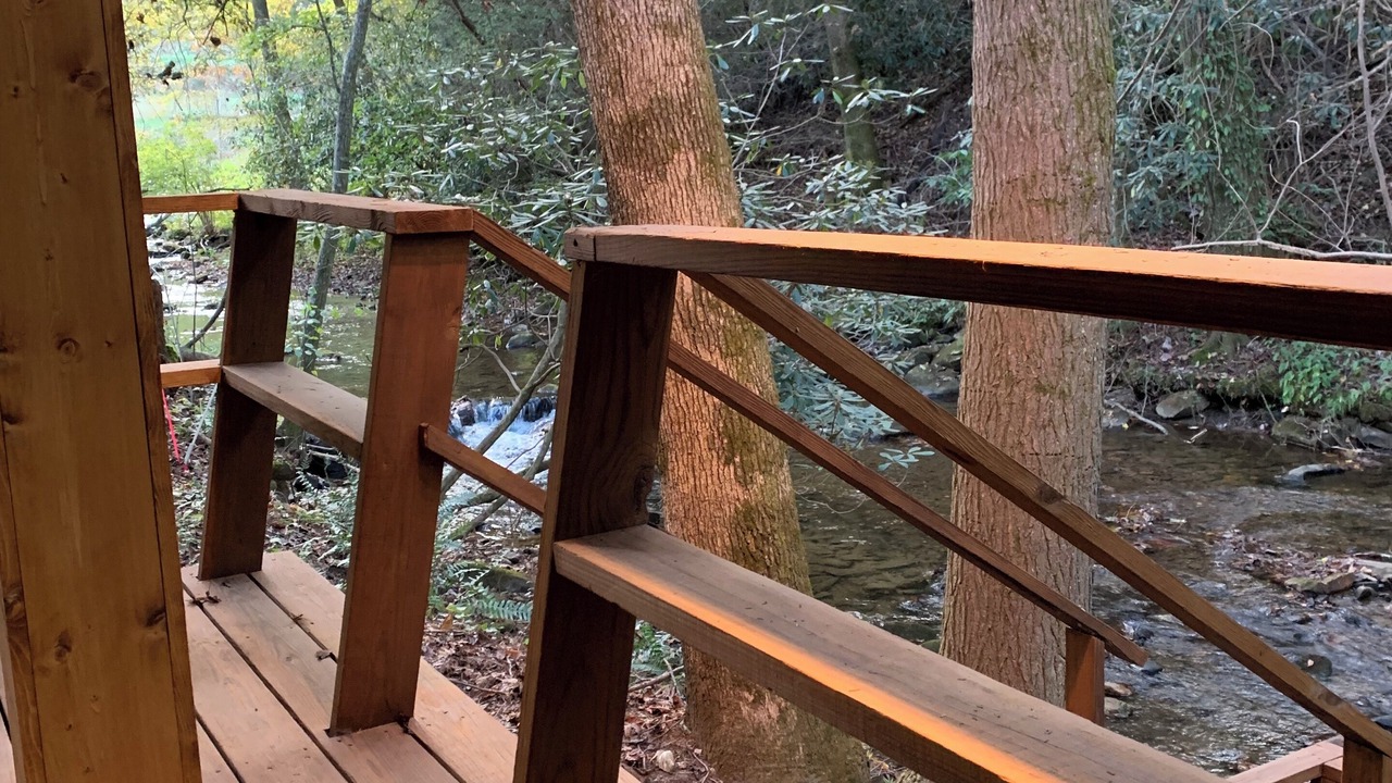 Photo of Outdoor in Cherry Log