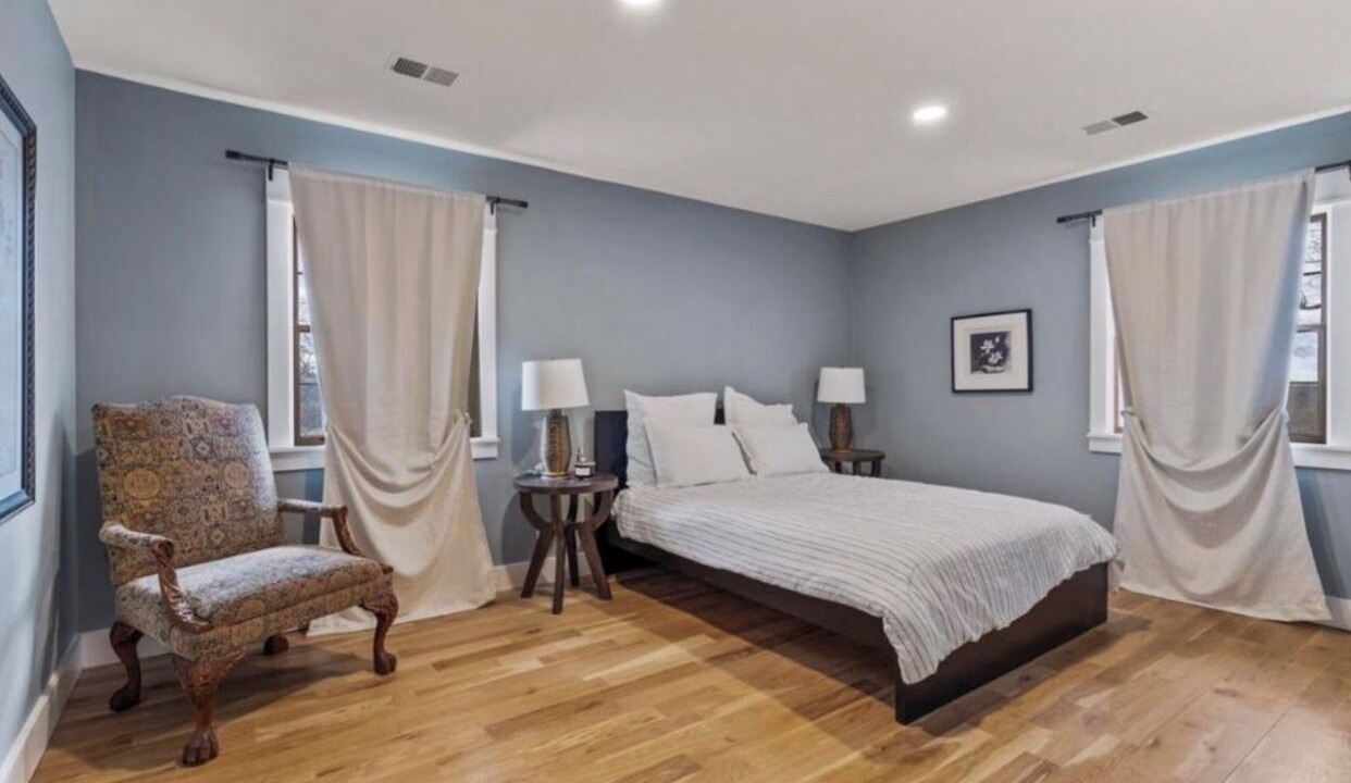 Photo of Bedroom in South Kansas City