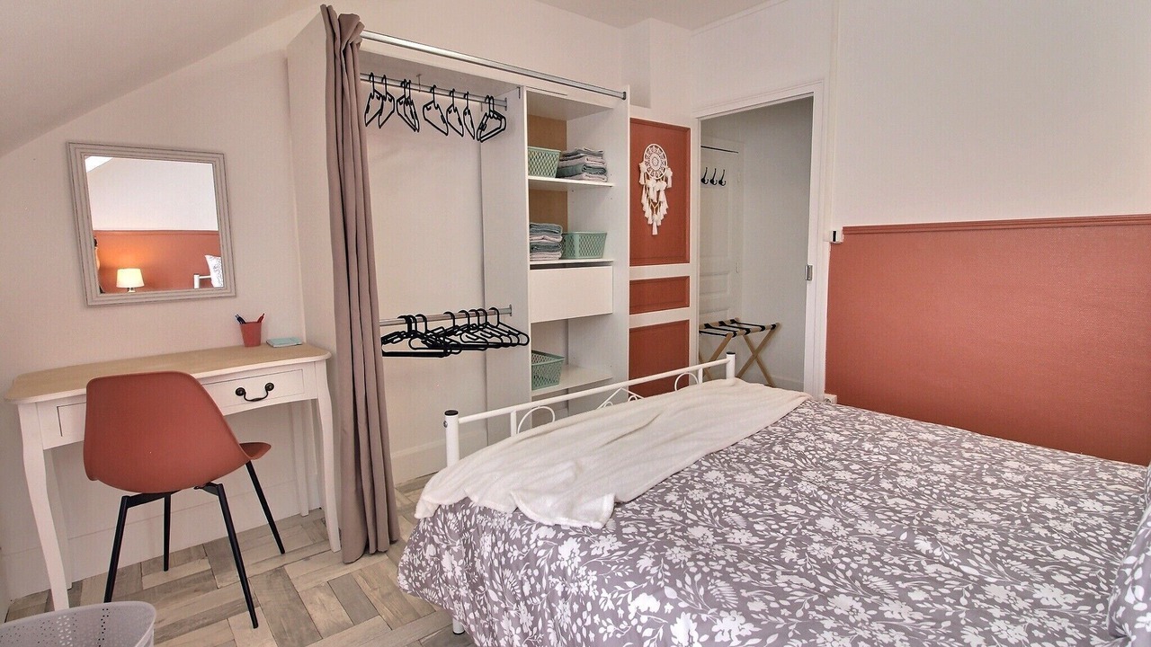 Photo of Bedroom in Saint-Honore-les-Bains