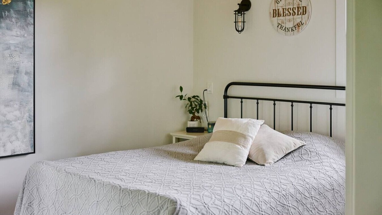 Photo of Bedroom in Lincoln