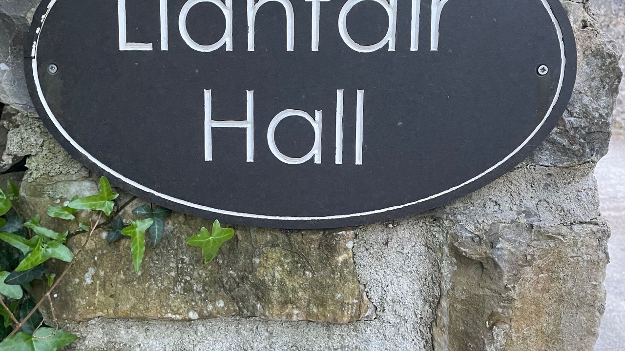 Photo of Others in Dwyran