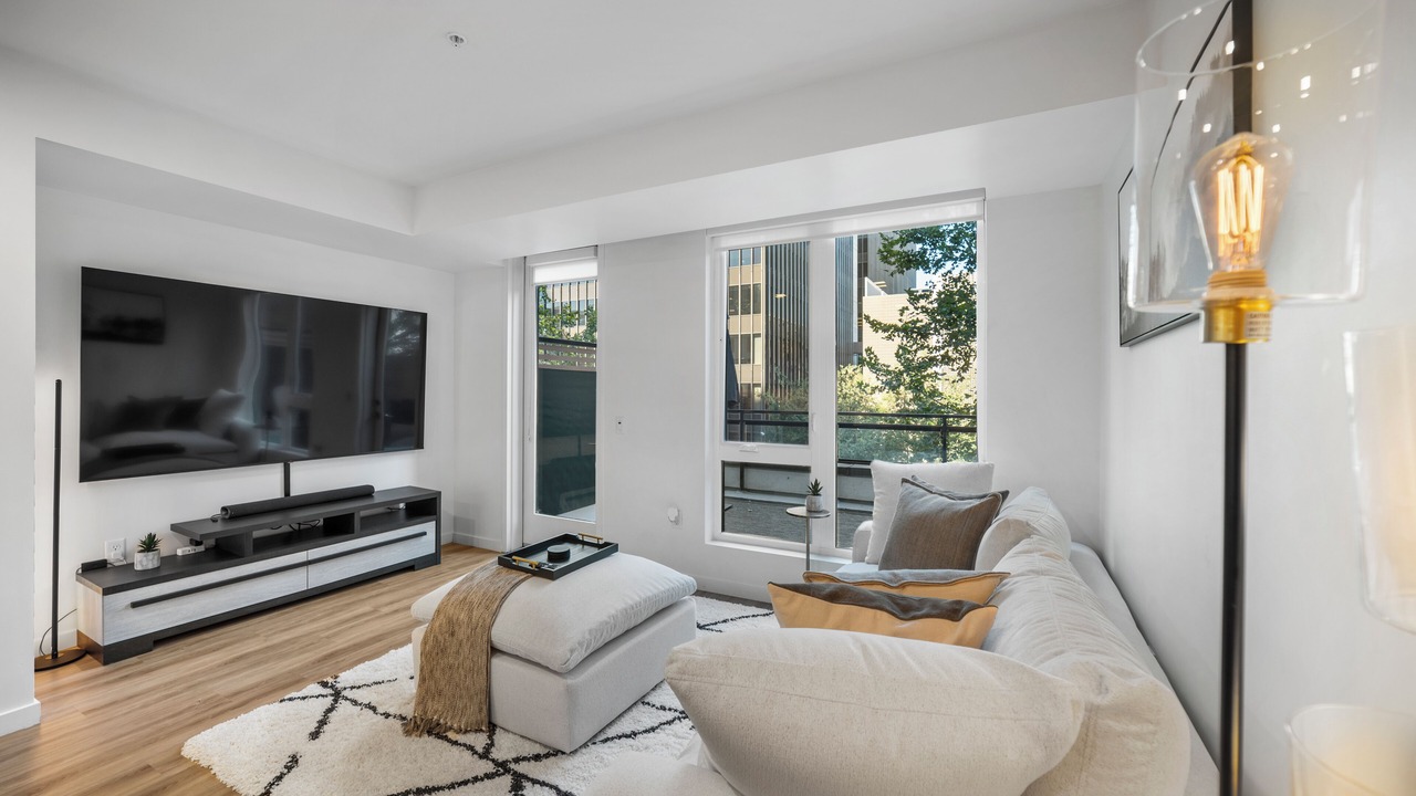 Photo of Livingroom in Downtown Sacramento
