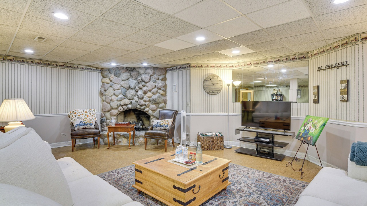 Photo of Livingroom in Barrington Hills