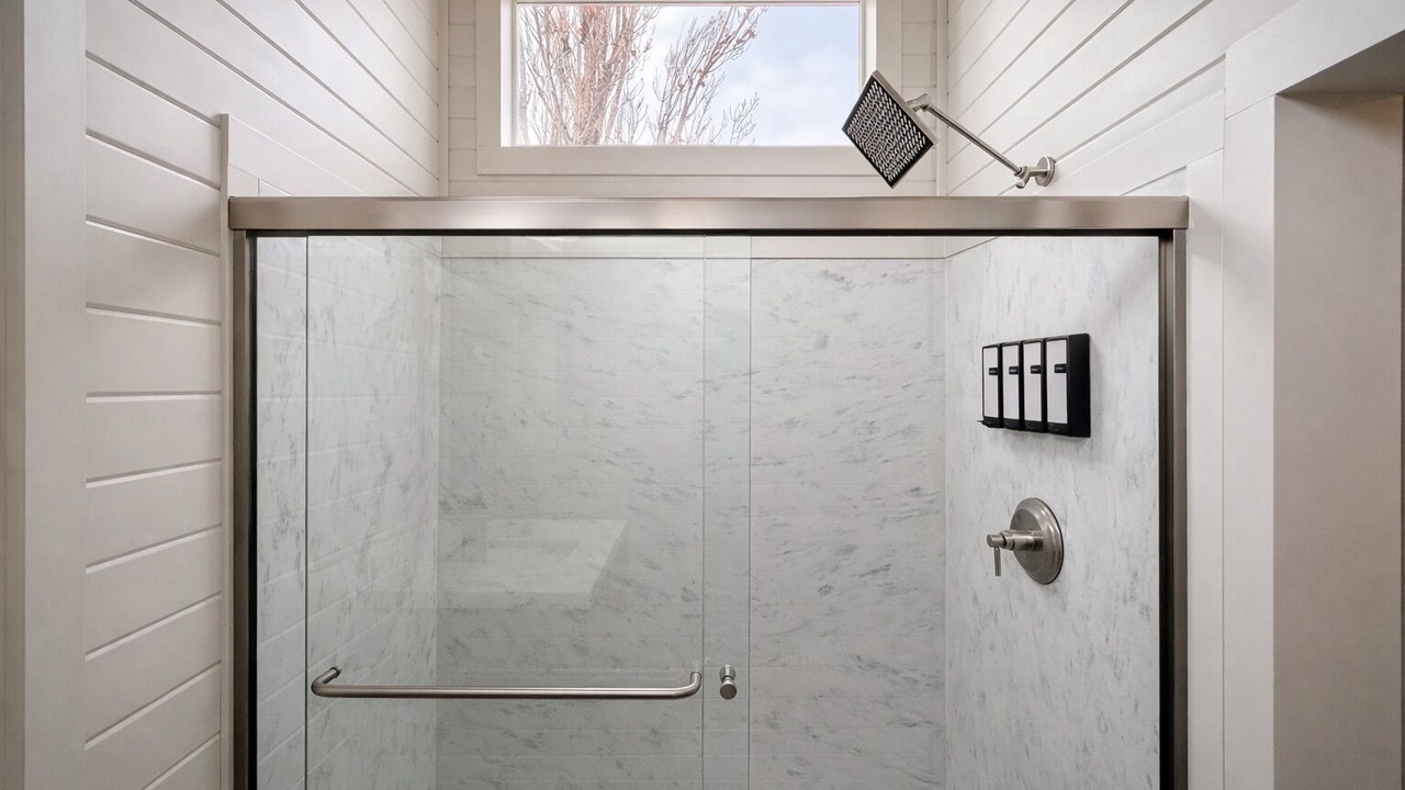 Photo of Bathroom in Page
