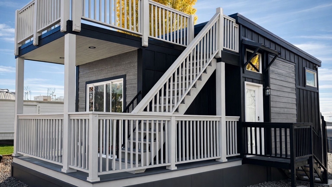 Photo of Outdoor in Page