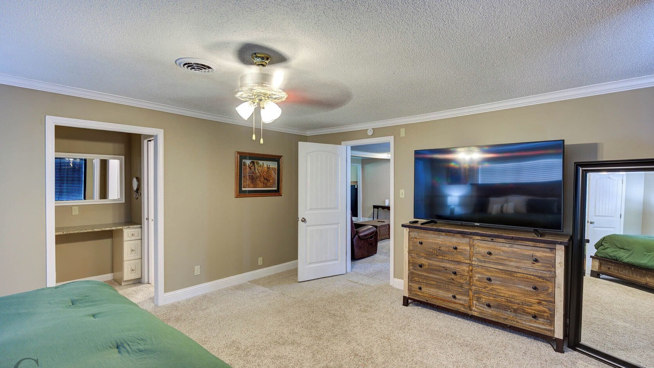 Photo of Bedroom in Oil City
