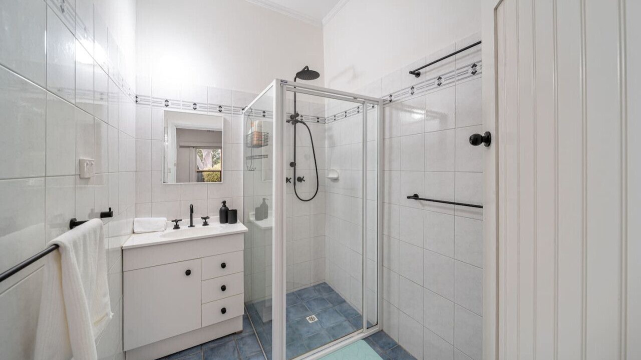 Photo of Bathroom in Warradale