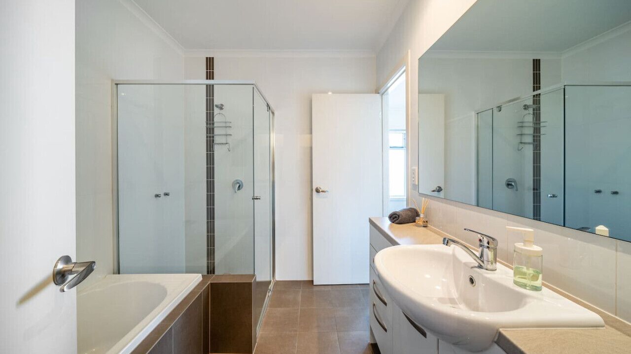 Photo of Bathroom in Semaphore South