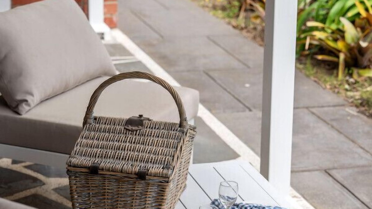 Photo of Patio Balcony in Basket Range