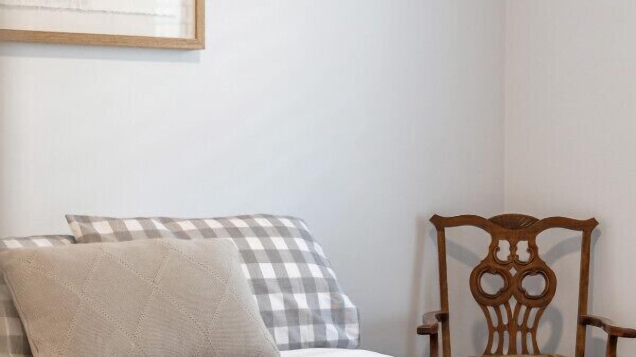 Photo of Bedroom in Basket Range