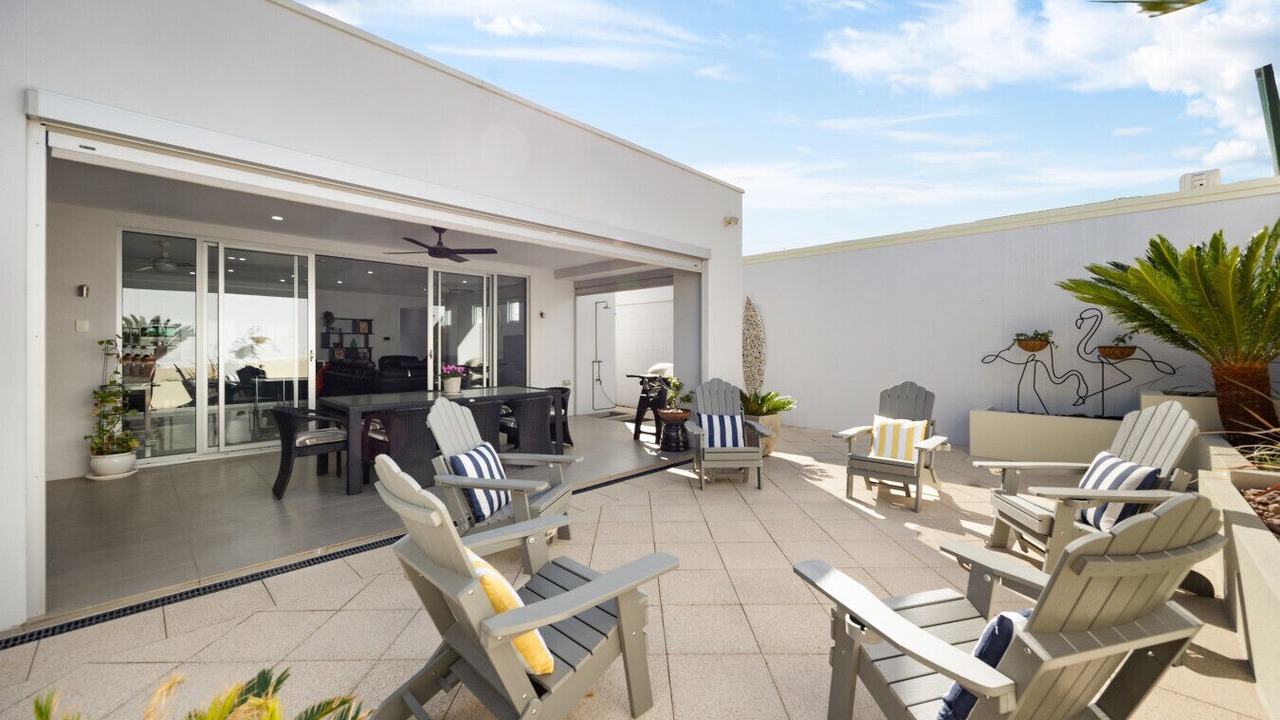 Photo of Others in West Beach