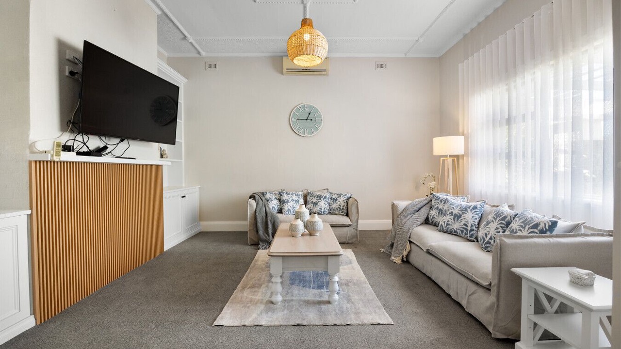 Photo of Livingroom in Semaphore South