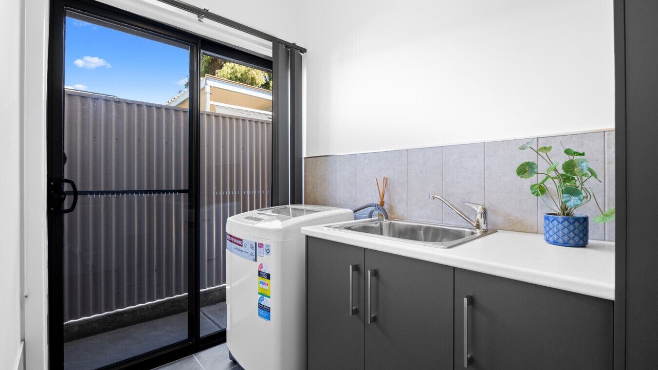 Photo of Others in Largs Bay