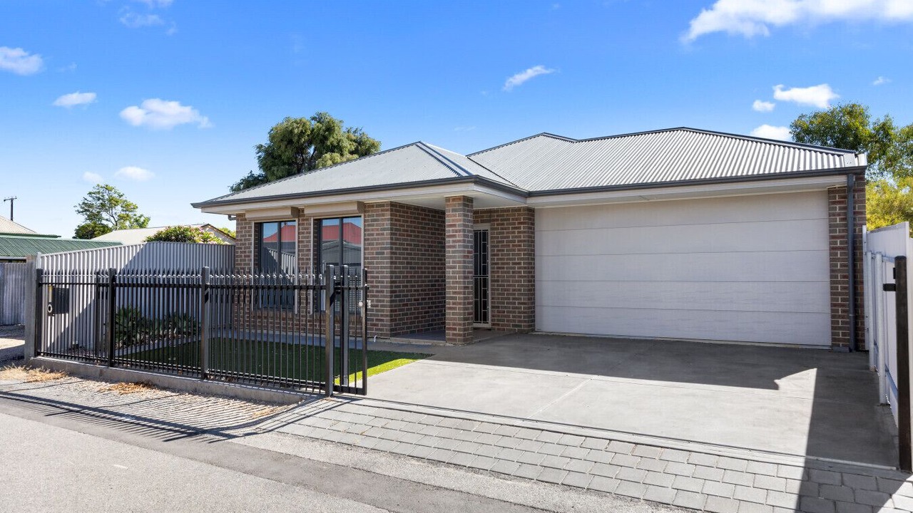 Photo of Outdoor in Largs Bay