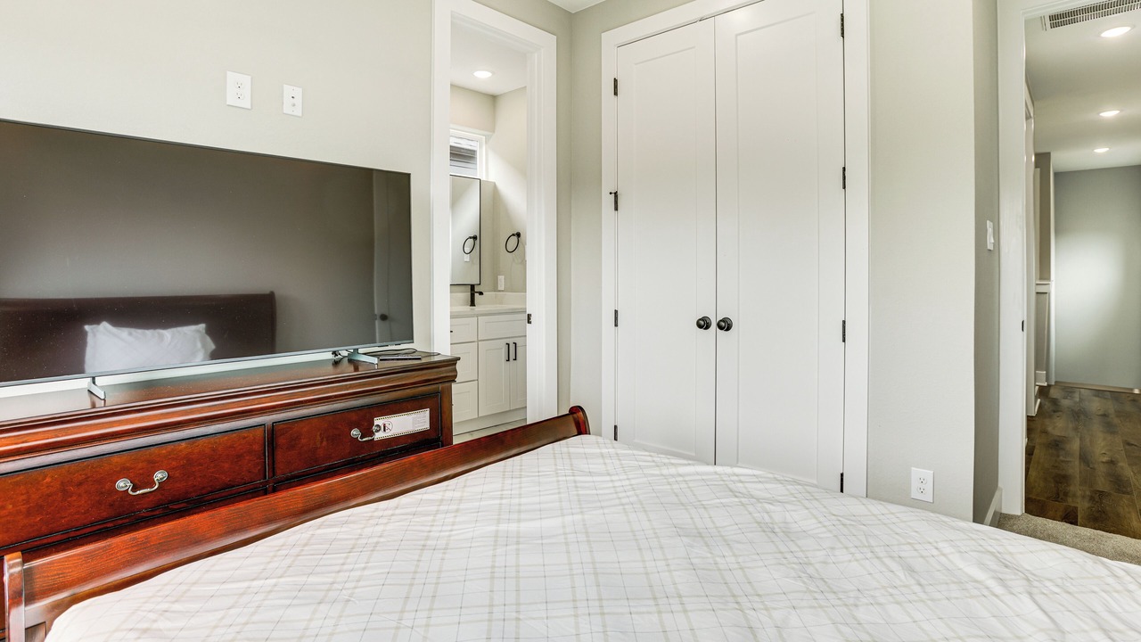Photo of Bedroom in Northeast Houston