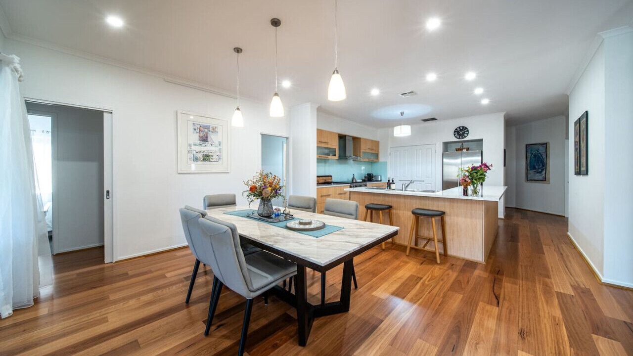 Photo of Others in Largs North