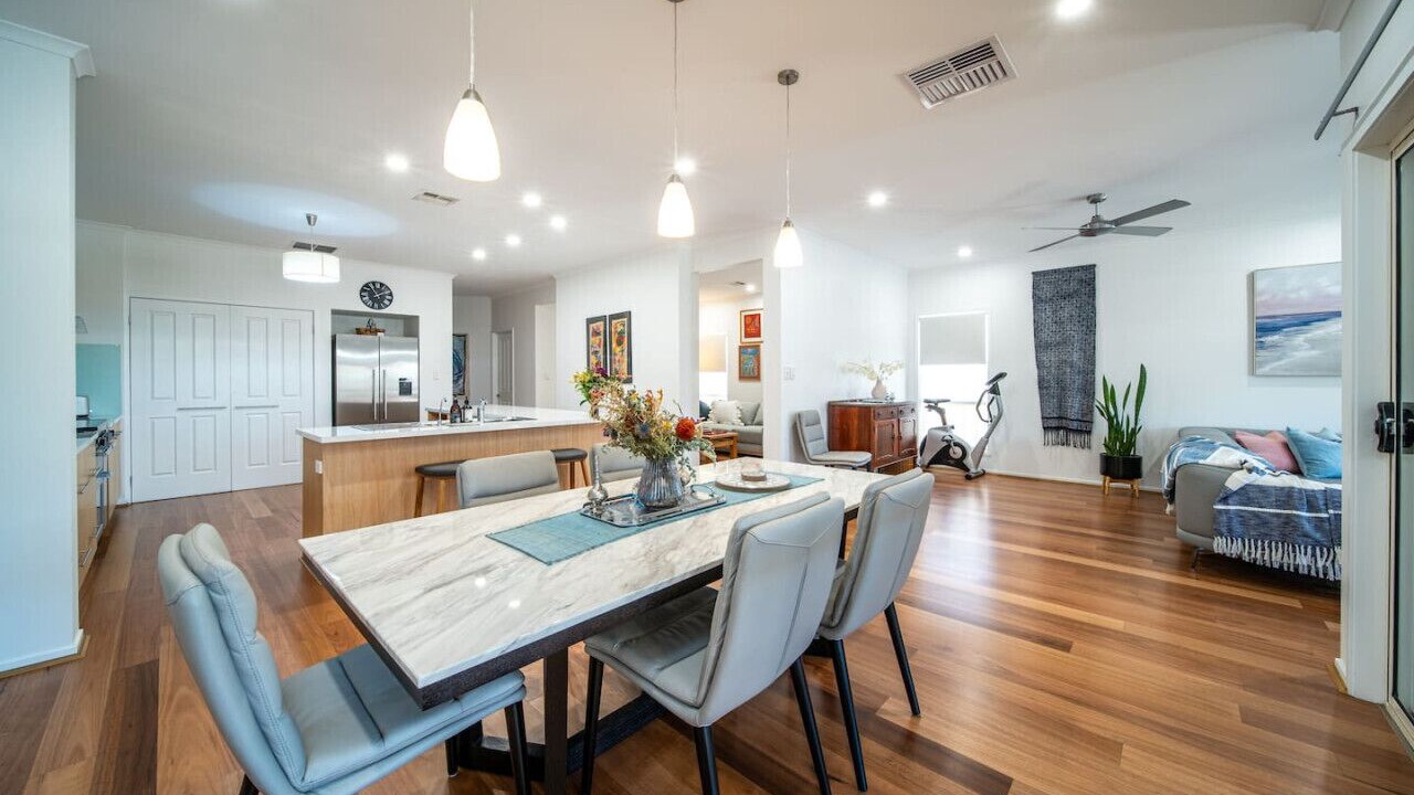 Photo of Others in Largs North