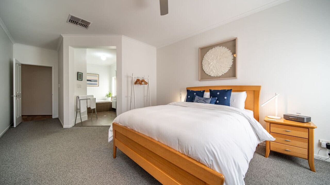 Photo of Bedroom in Largs North