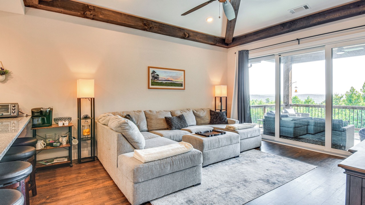 Photo of Livingroom in Toccoa