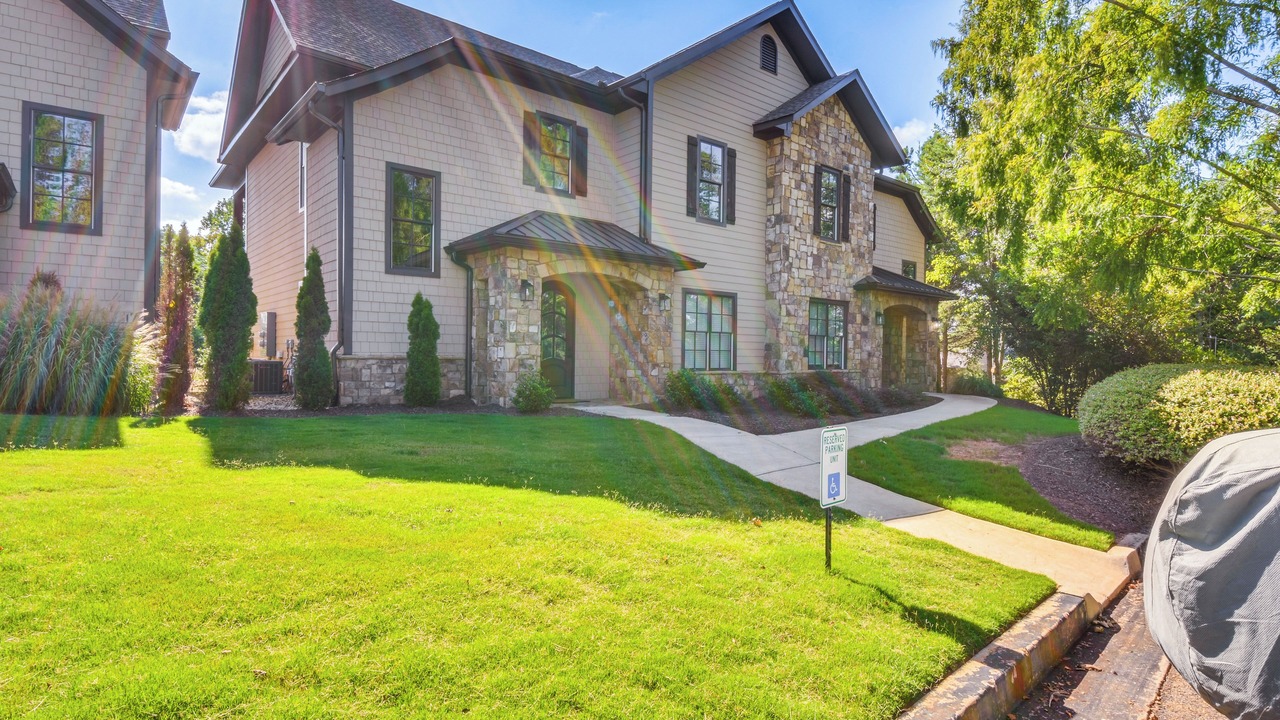 Photo of Outdoor in Toccoa