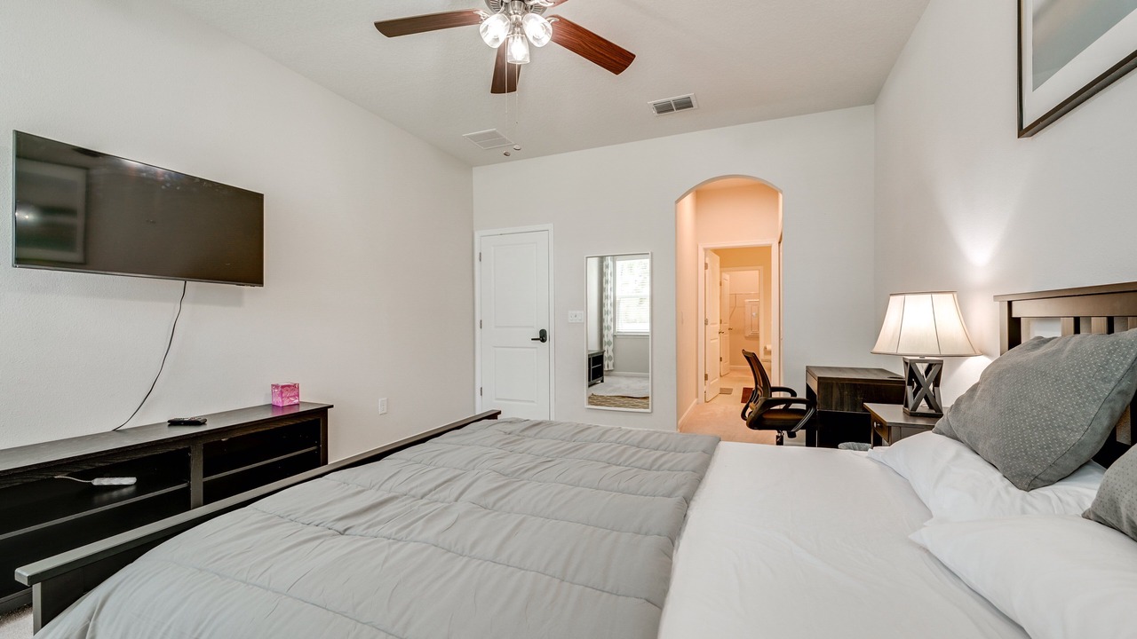 Photo of Bedroom in Seffner Community Alliance
