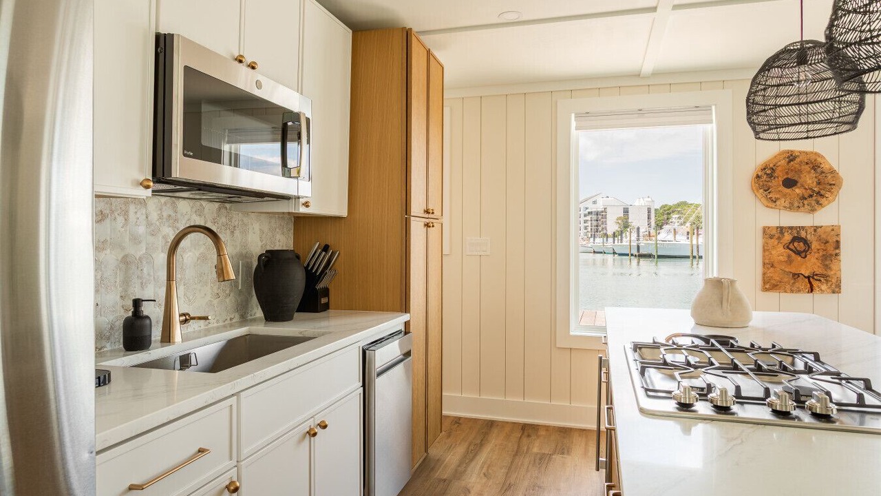 Photo of Kitchen in Dam Neck