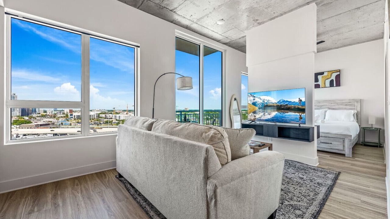 Photo of Livingroom in Channel District