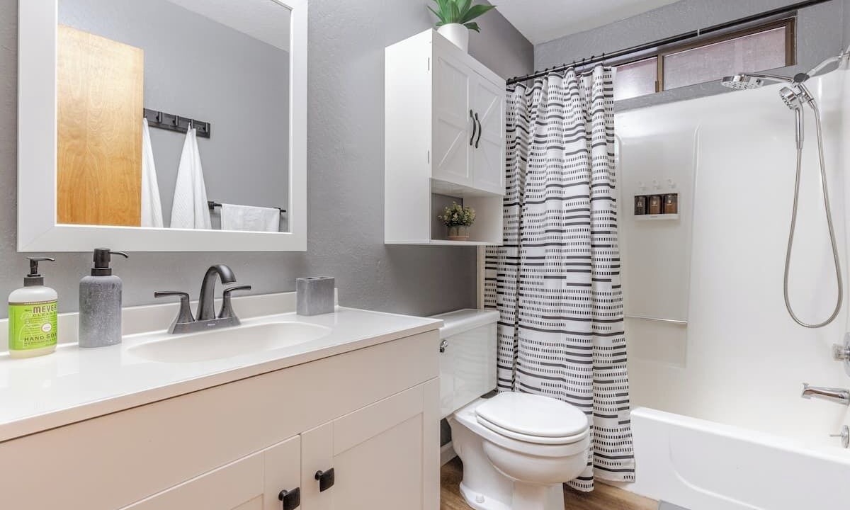 Photo of Bathroom in Glencoe